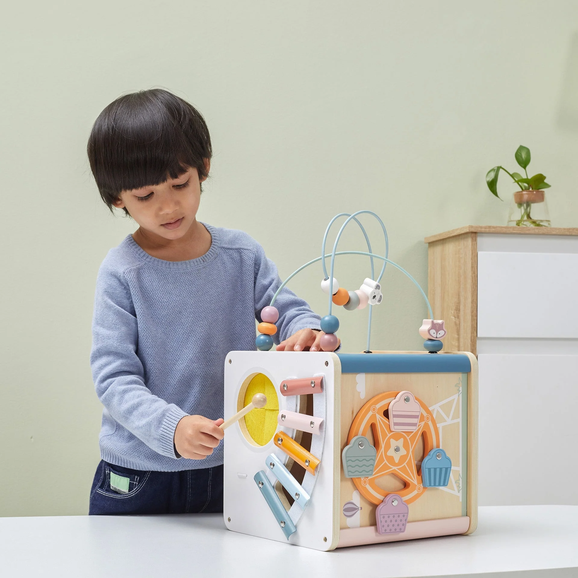 8 in 1 Activity Cube - Image 2