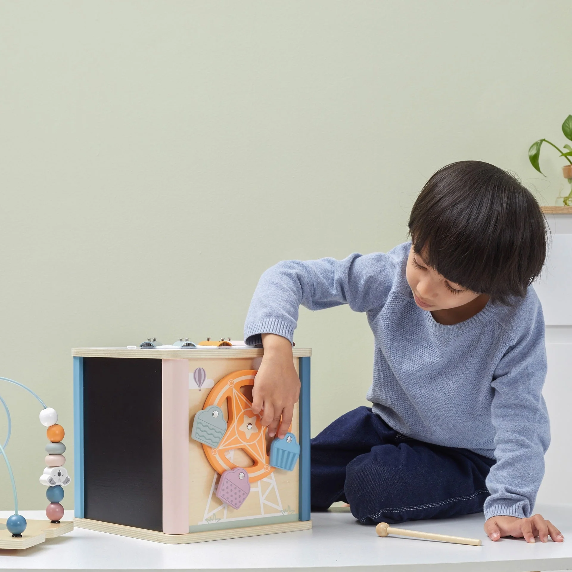 8 in 1 Activity Cube - Image 6