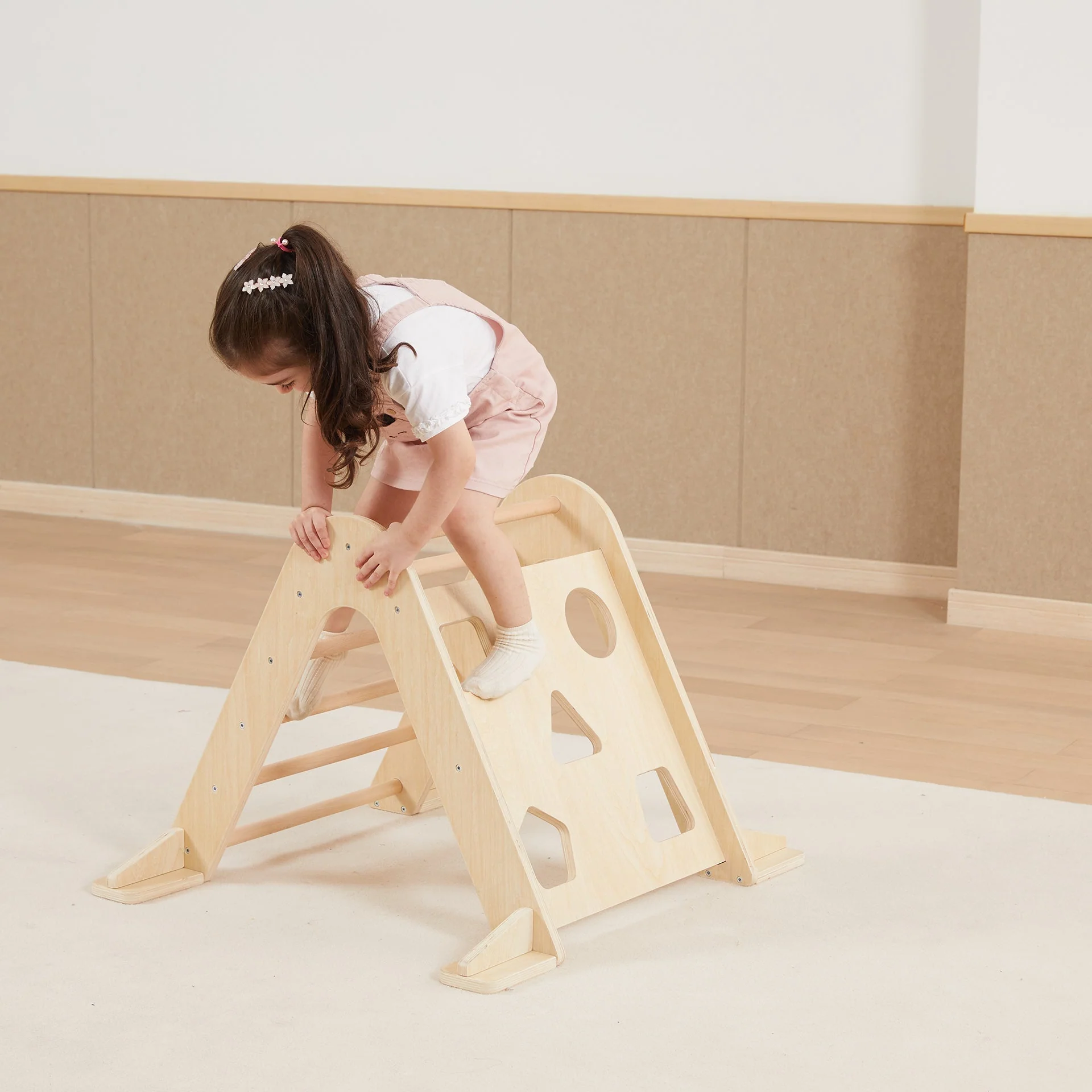 Climbing Triangle - Image 3
