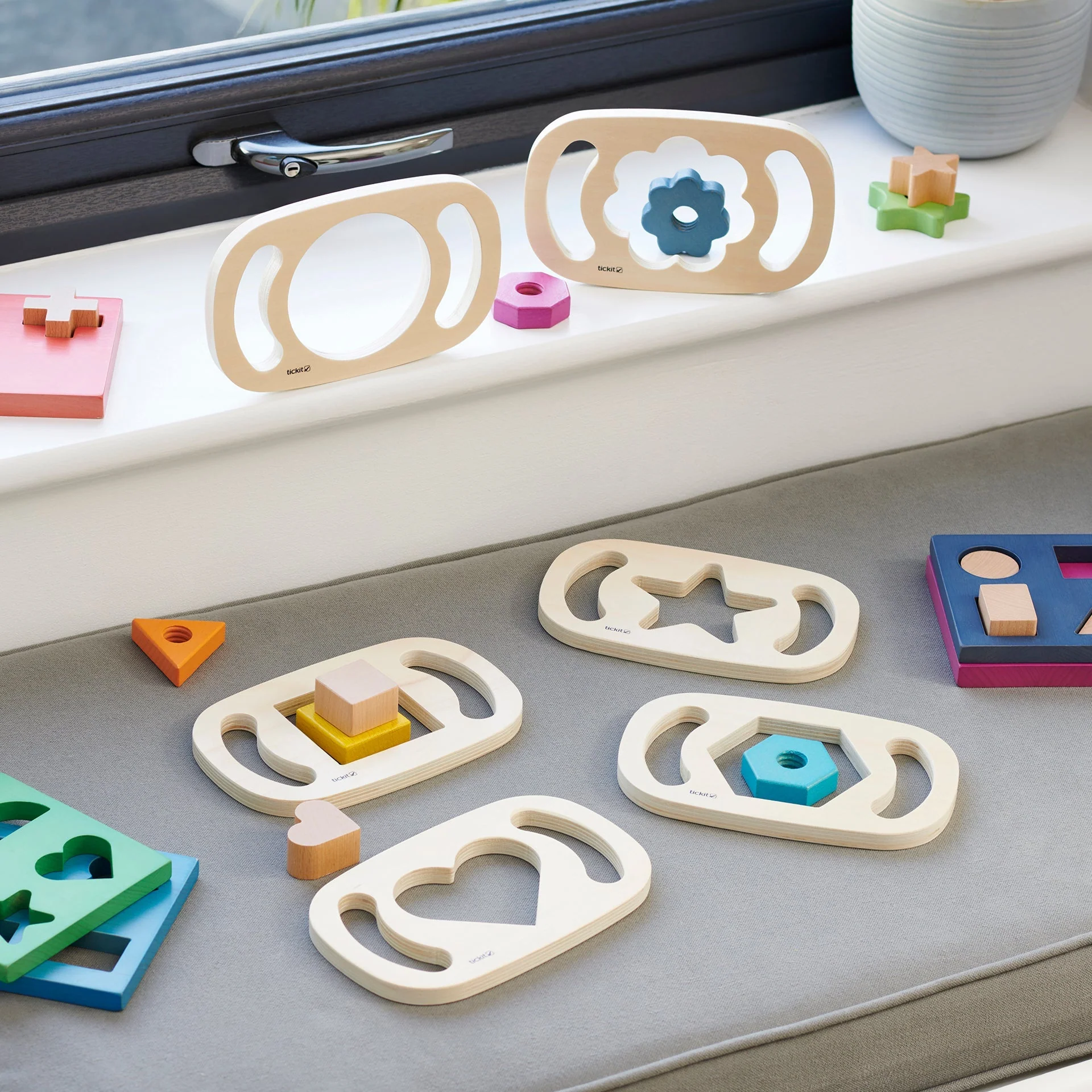 Easy Hold Shape Viewer Panels - Image 11