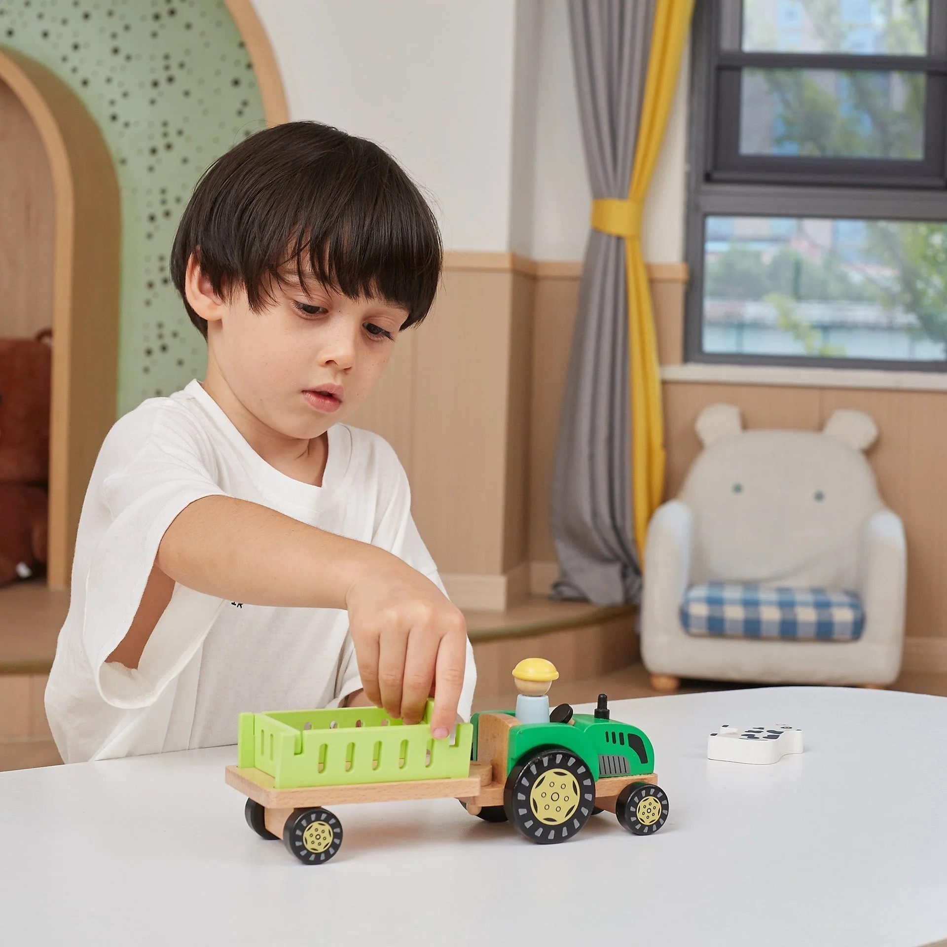 Farm Tractor - Image 8