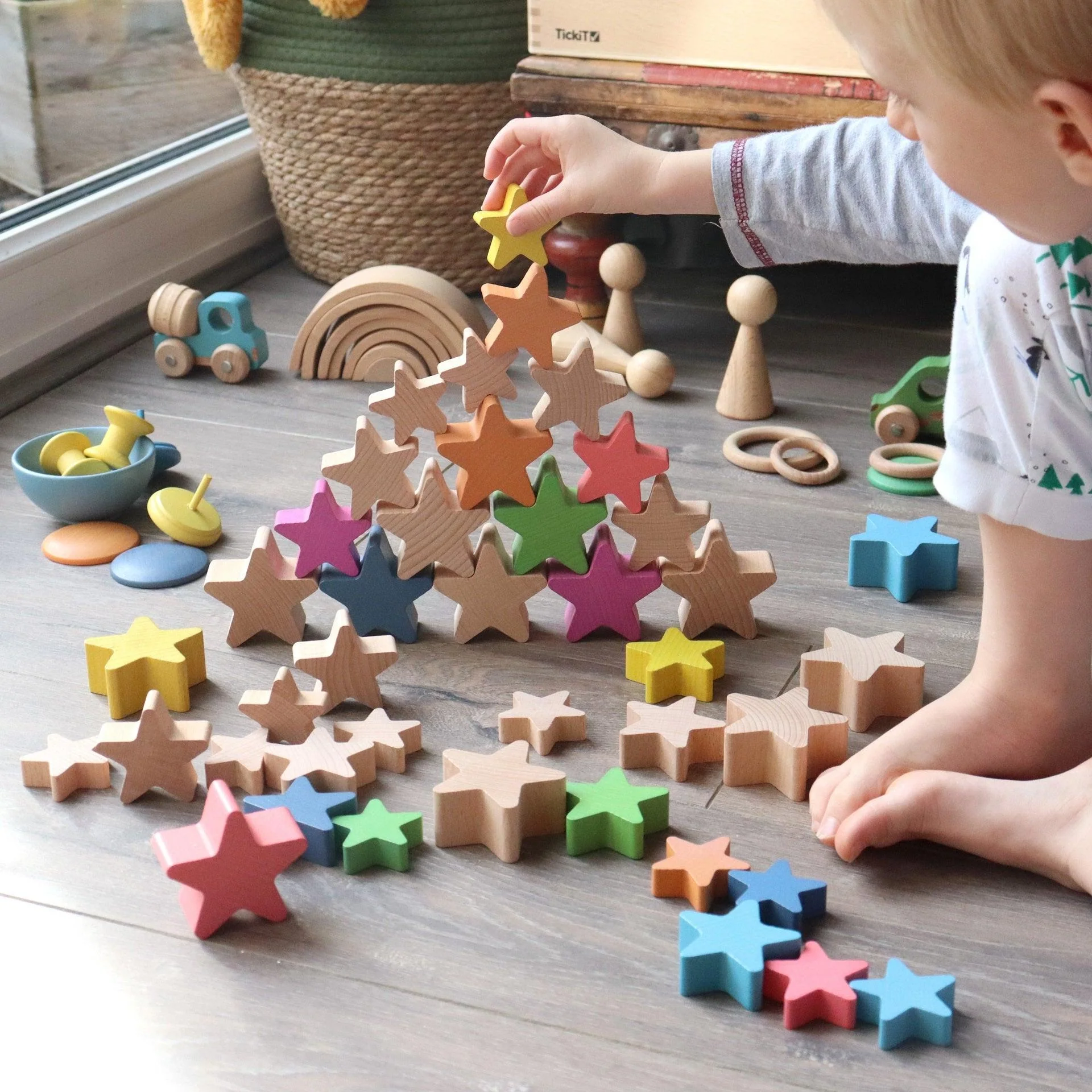 Natural Wooden Stars - Image 8
