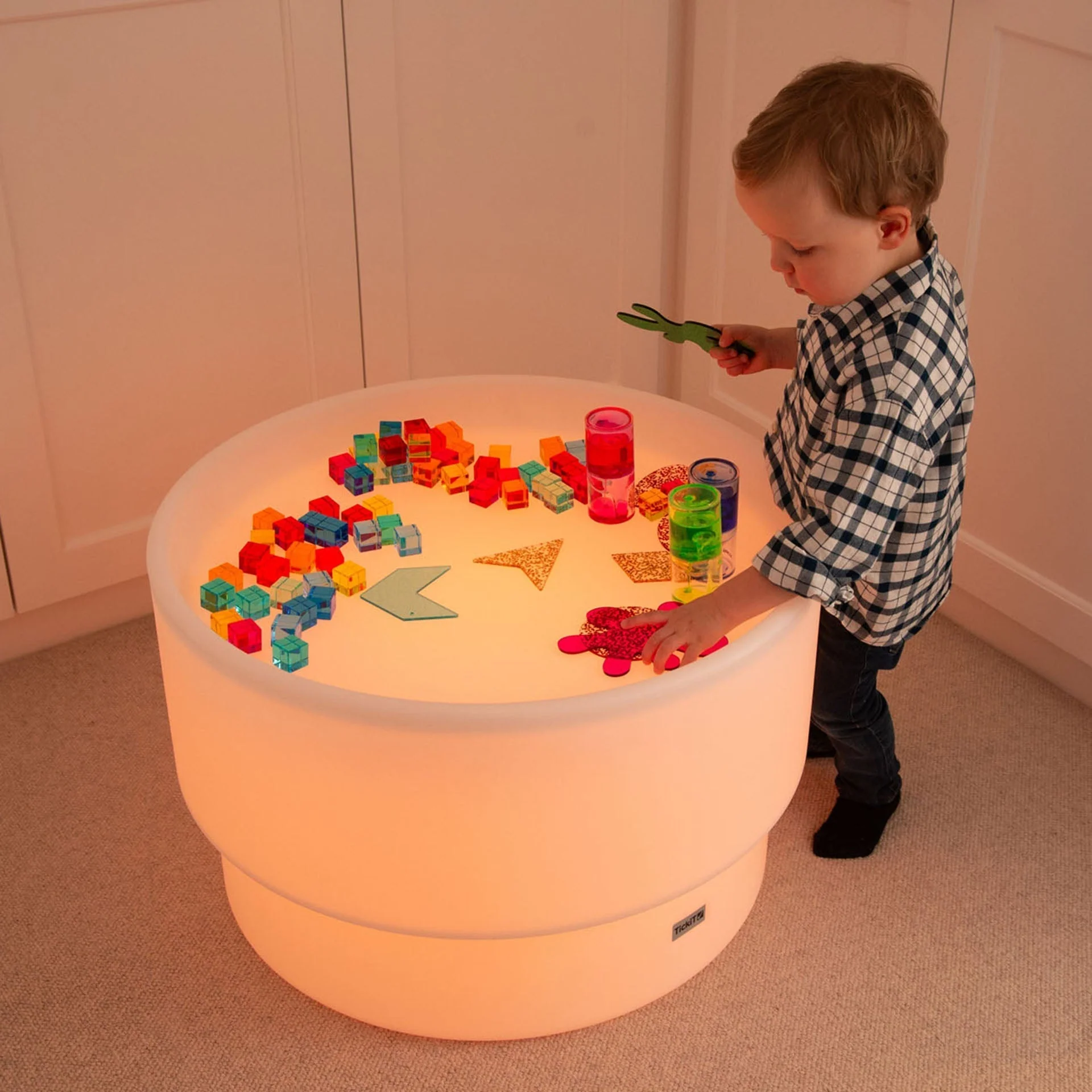 Discovery Glow Table - Image 19