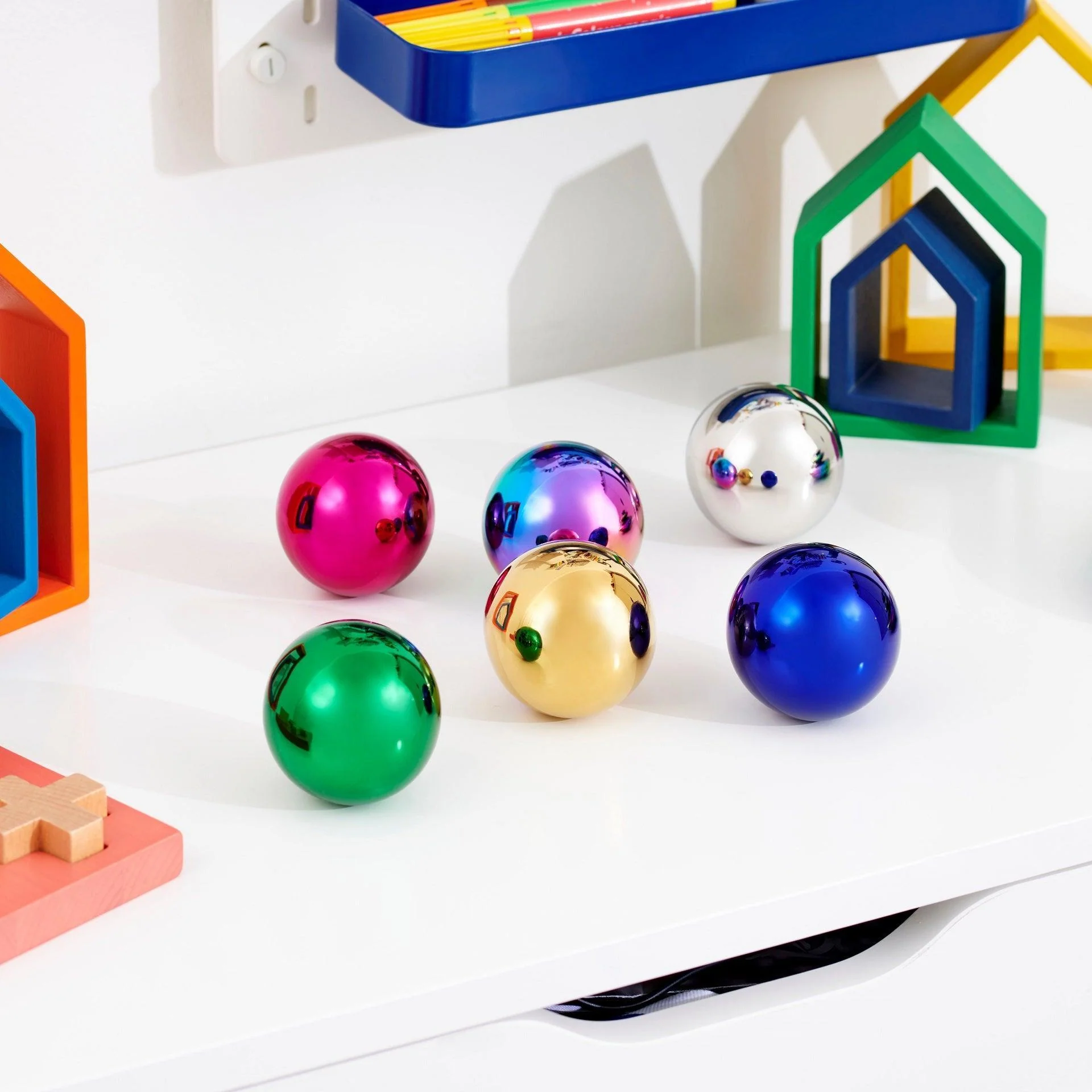 Sensory Steel Colour Mystery Balls - Image 11