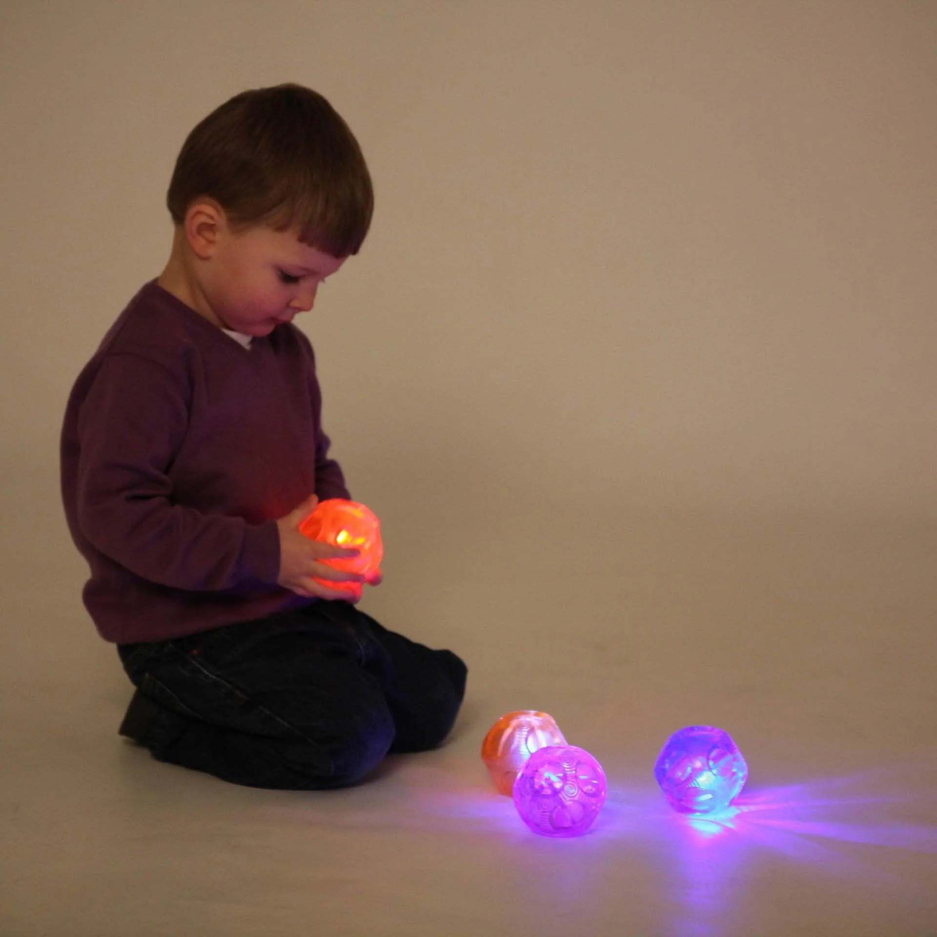 Small Irregular Sensory Flashing Ball Set - Image 5
