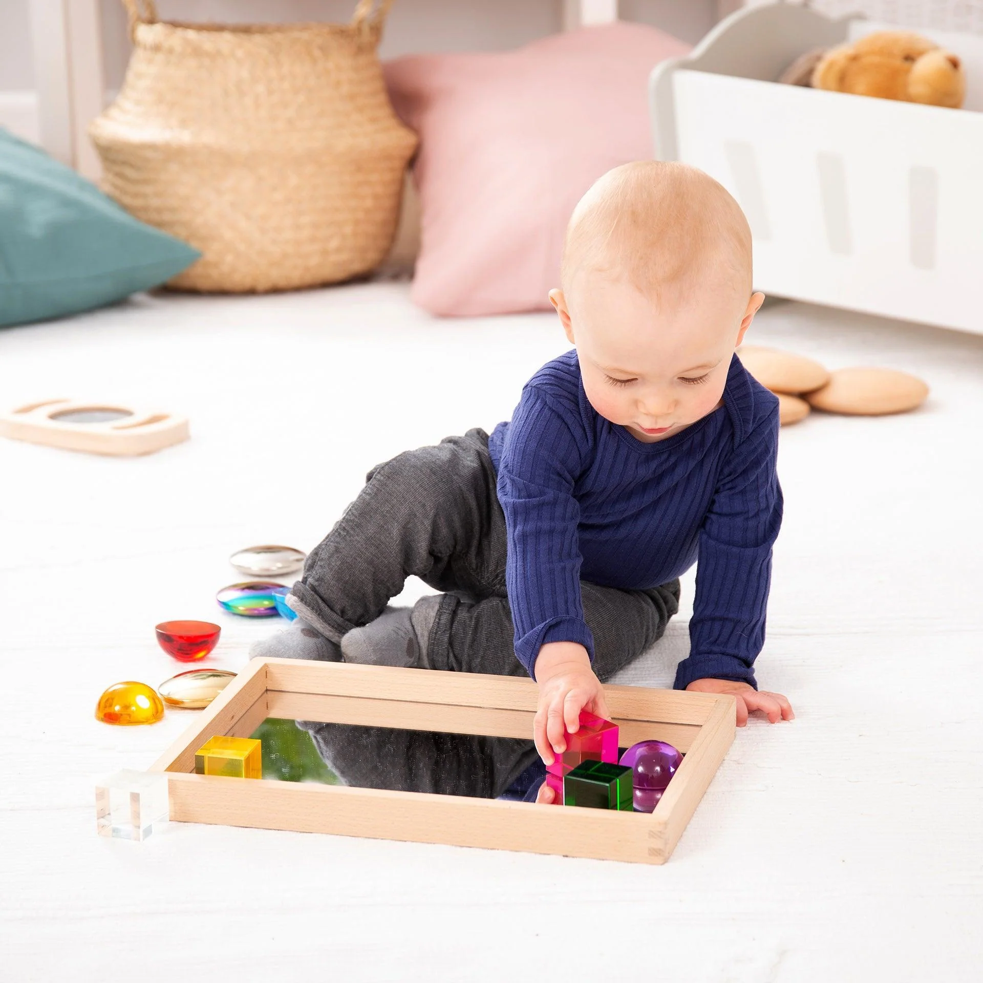 Small Wooden Mirror Tray - Image 13