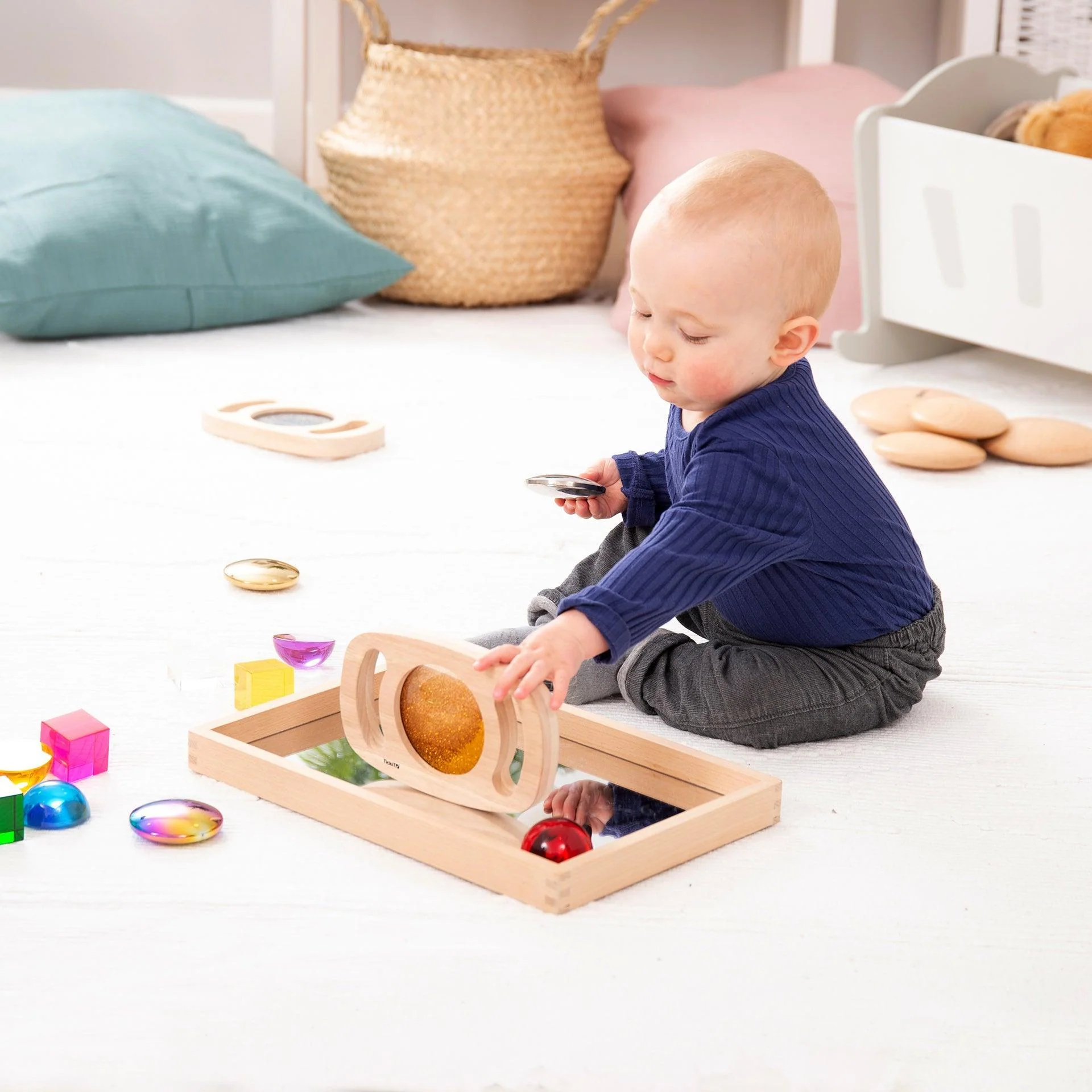 Small Wooden Mirror Tray - Image 9