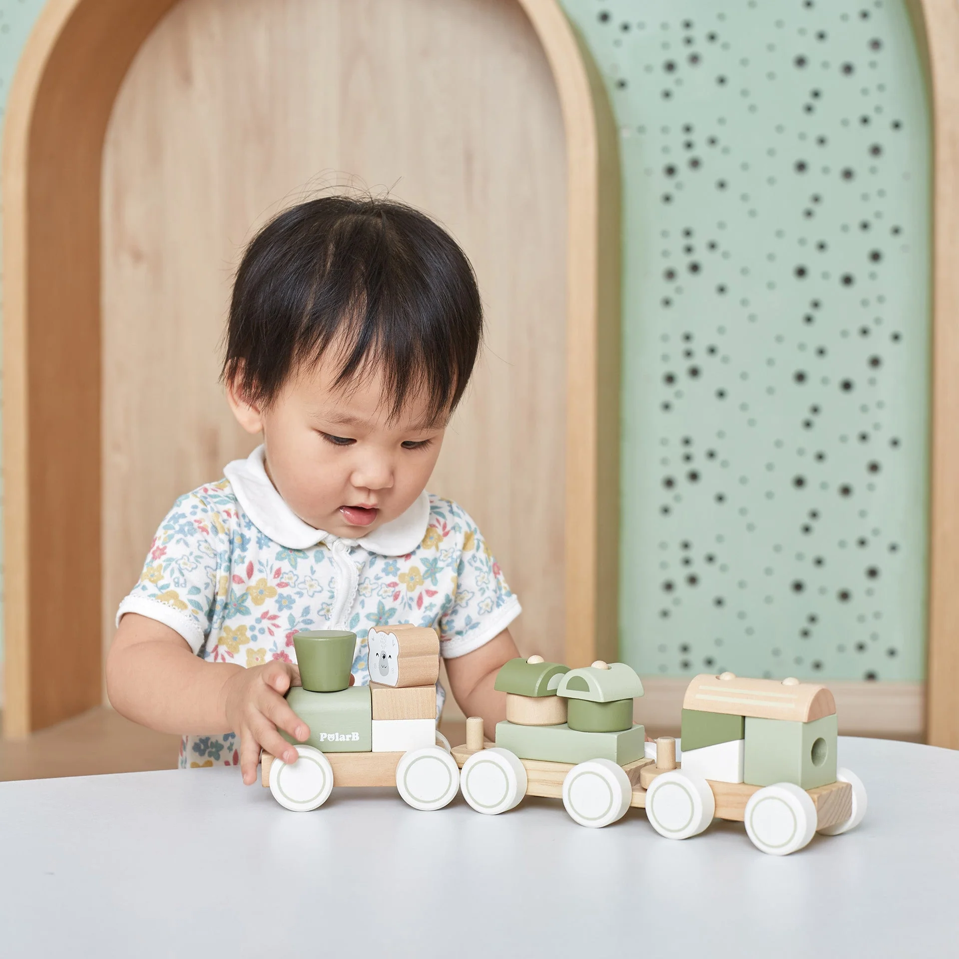 Stacking Train - Image 3