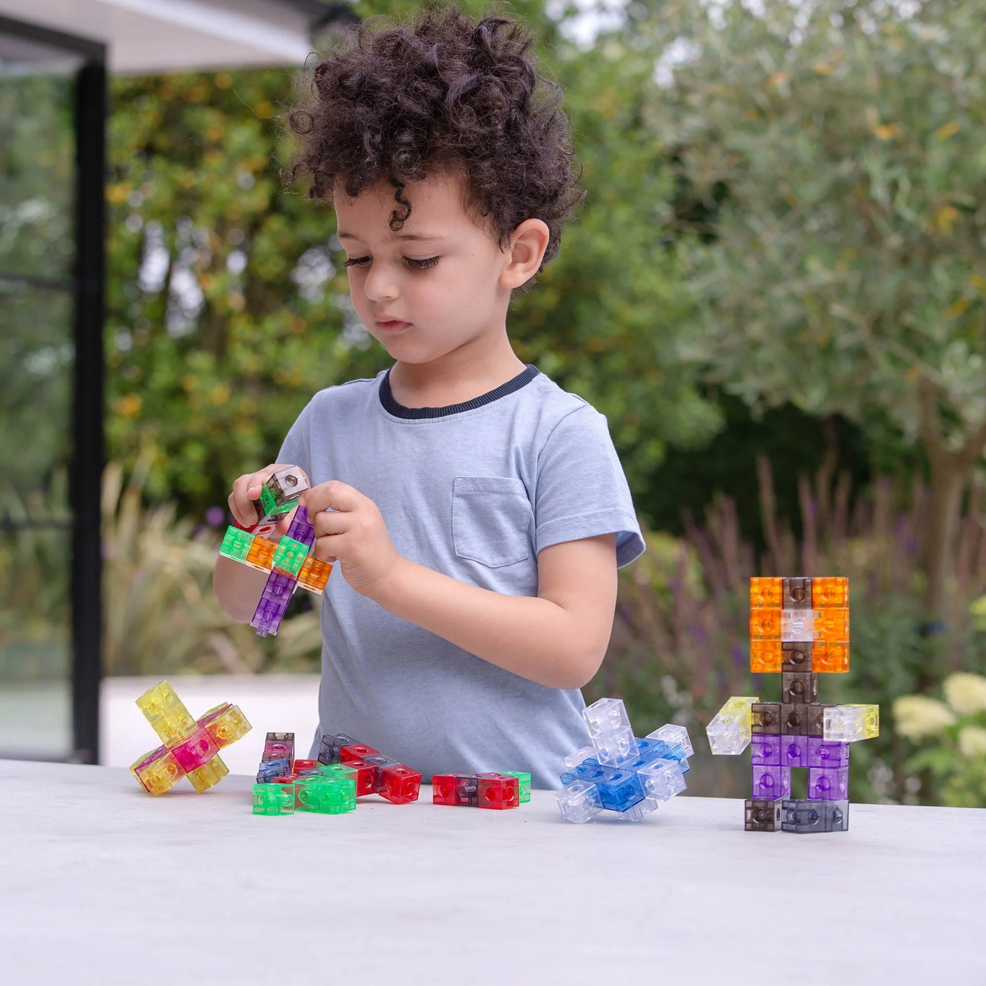 Translucent Colour Linking Cubes - Image 3