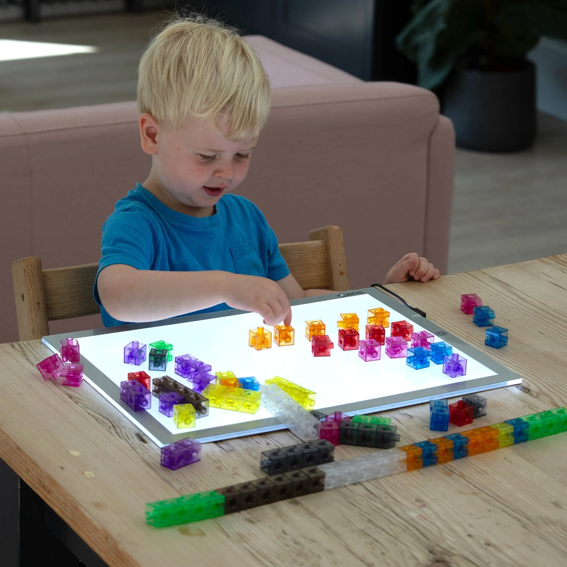 Translucent Colour Linking Cubes - Image 6