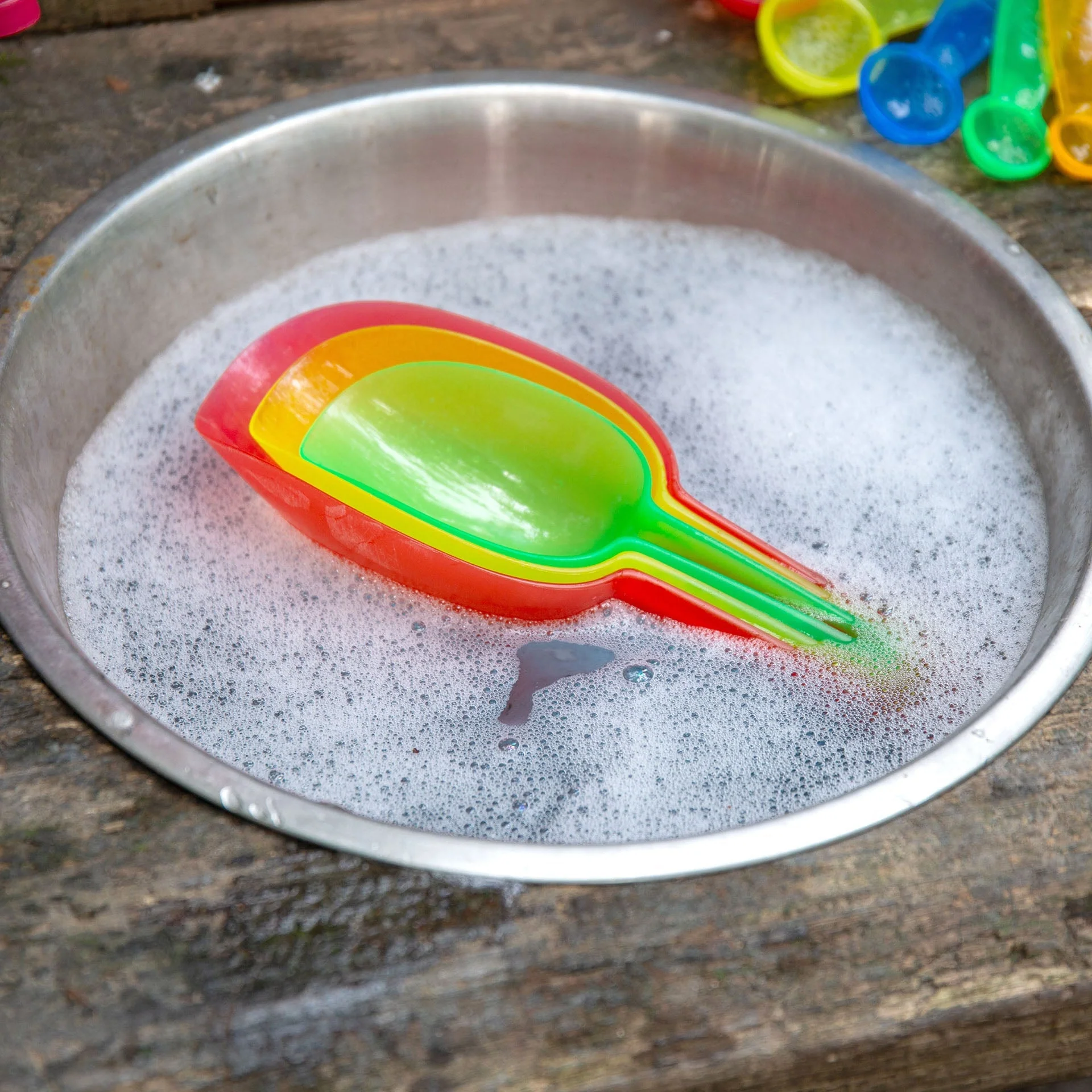 Translucent Colour Nesting Scoops - Image 4