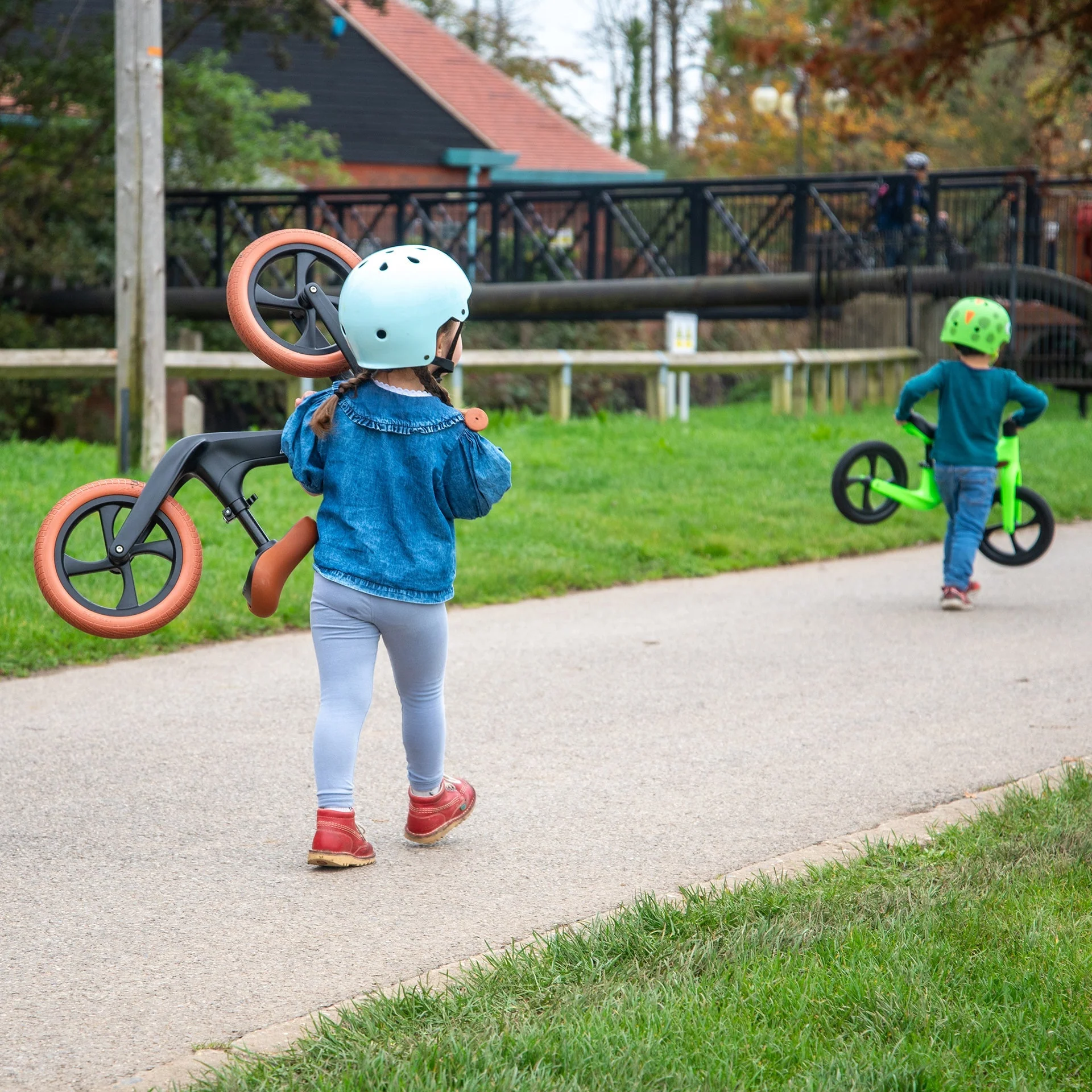 Whizz Balance Bike - Black - Image 11