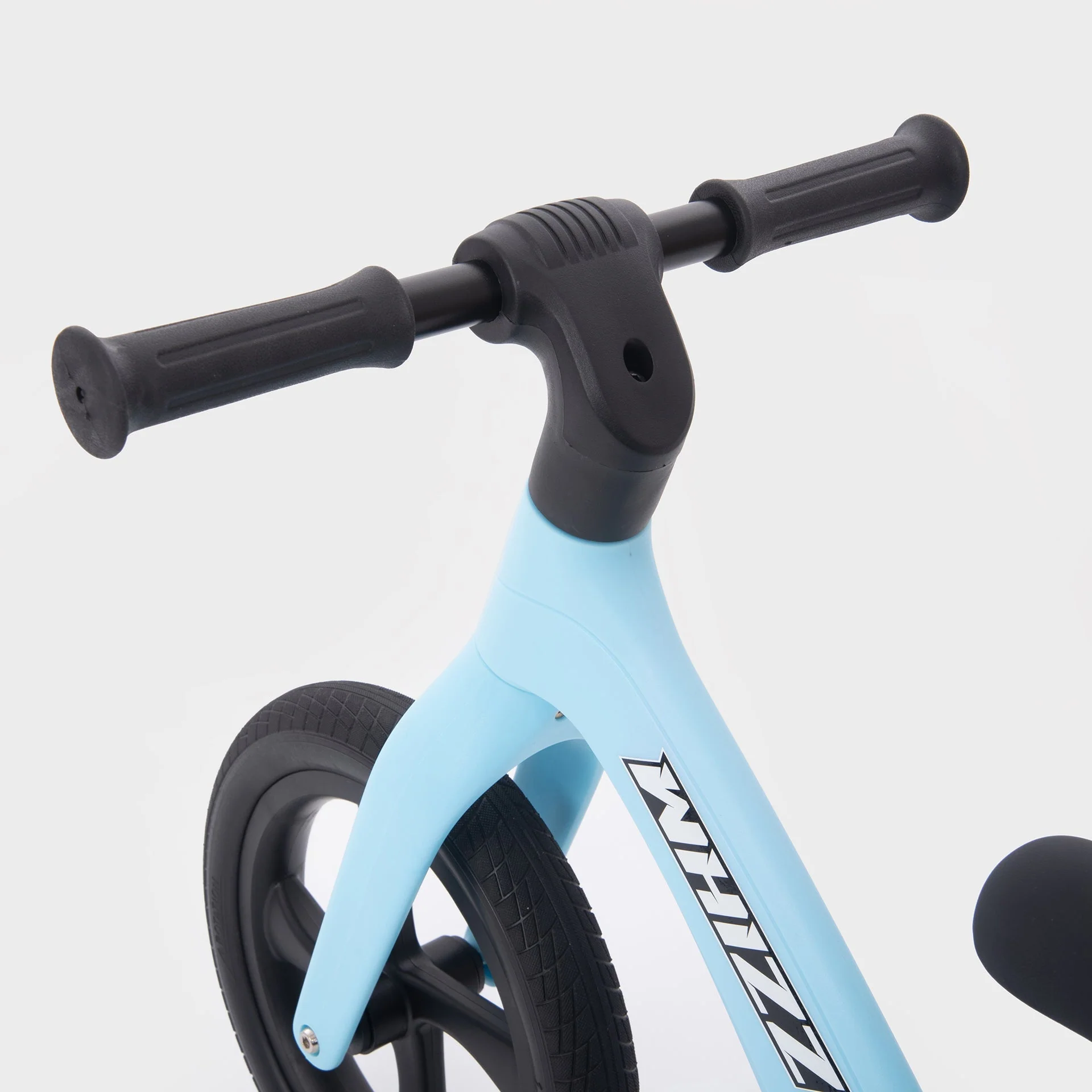 Whizz Balance Bike - Blue - Image 11