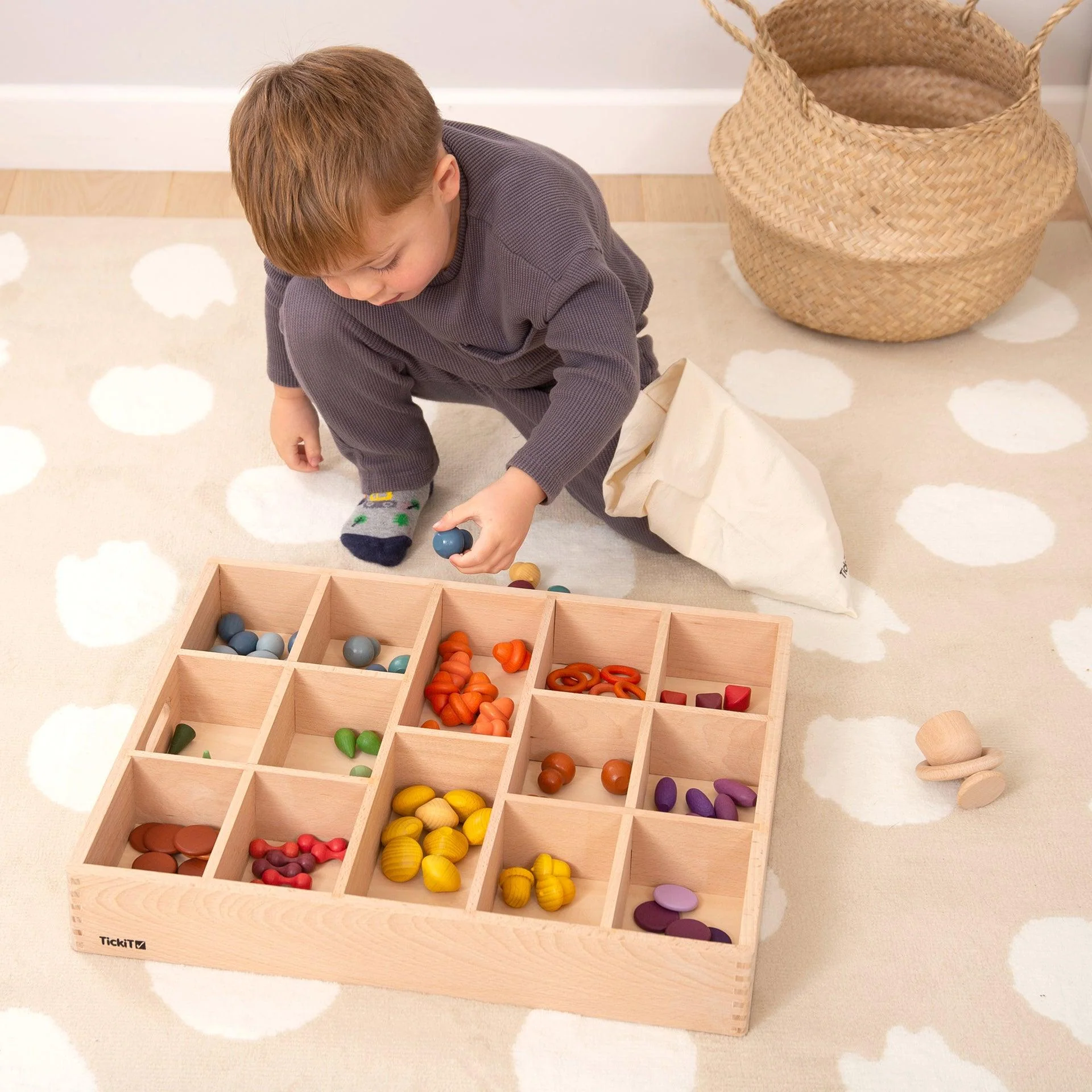 Wooden Sorting Tray - 14 way - Image 4